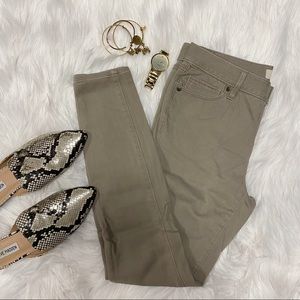 SOLD ✨LIKE NEW✨ Loft Pants size 4